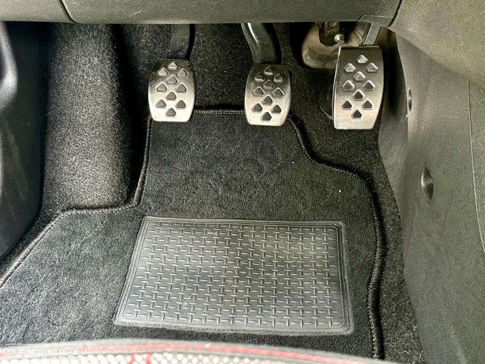 Opel Corsa 1.2 Black Edition - 30