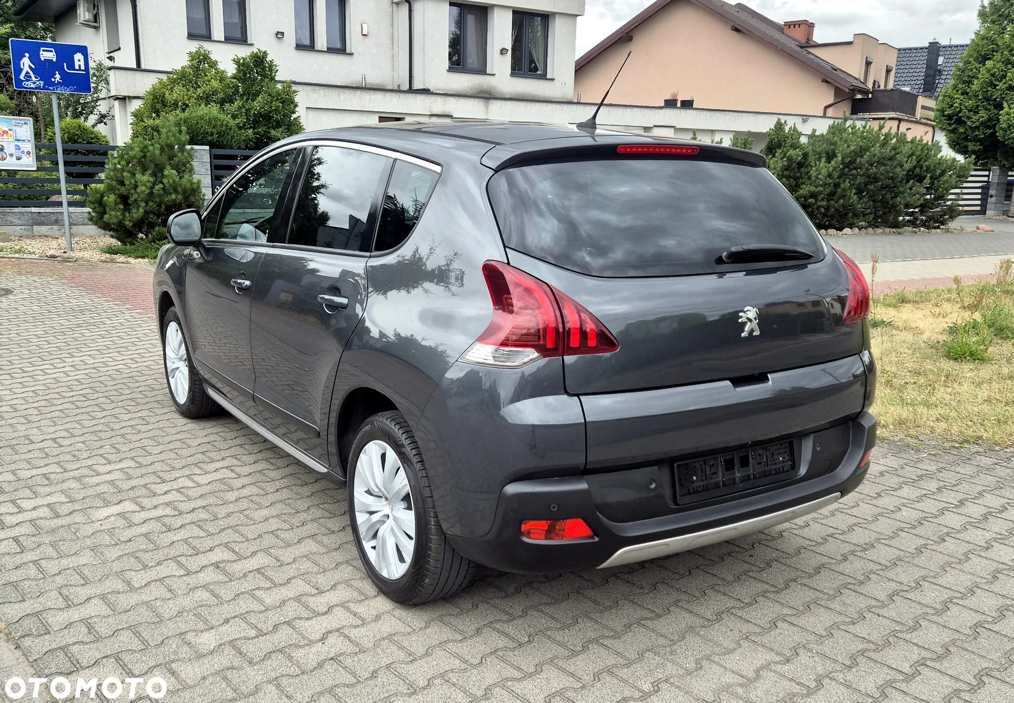 Peugeot 3008 HDi FAP 115 EGS6 Stop&Start Business-Line - 3
