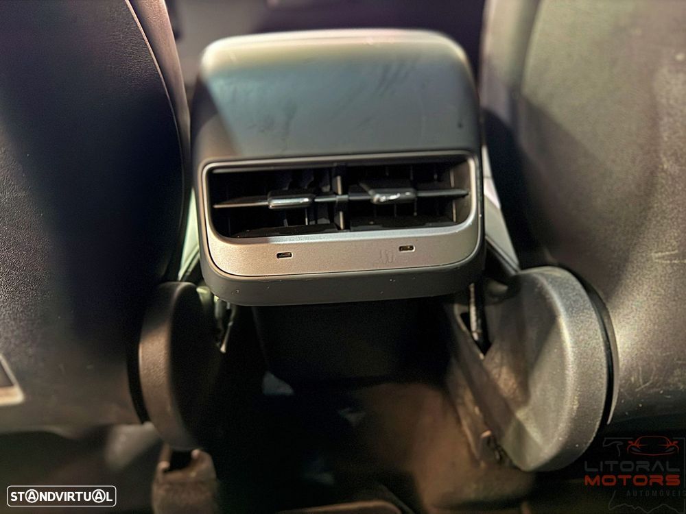 Tesla Model Y Performance Tração Integral - 32