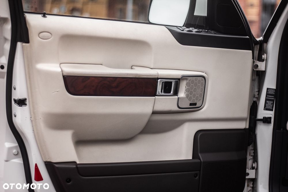 Land Rover Range Rover V8 Supercharged - 16