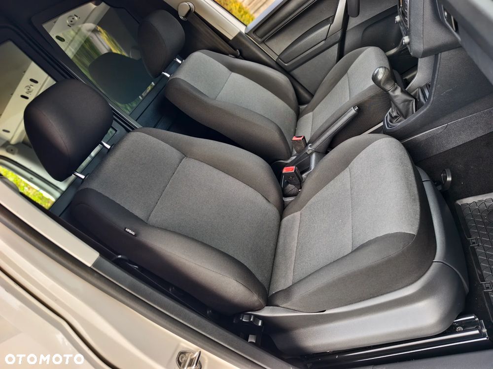 Volkswagen Caddy - 17
