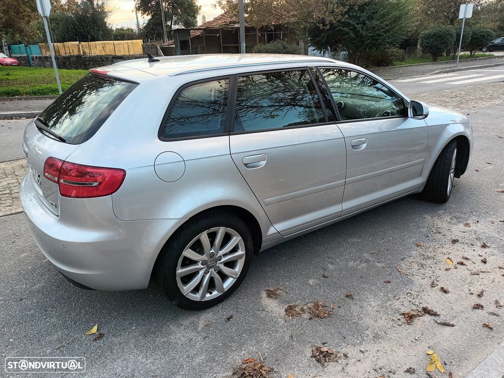 Audi A3 Sportback 1.6 TDI Attraction Special Edition - 5