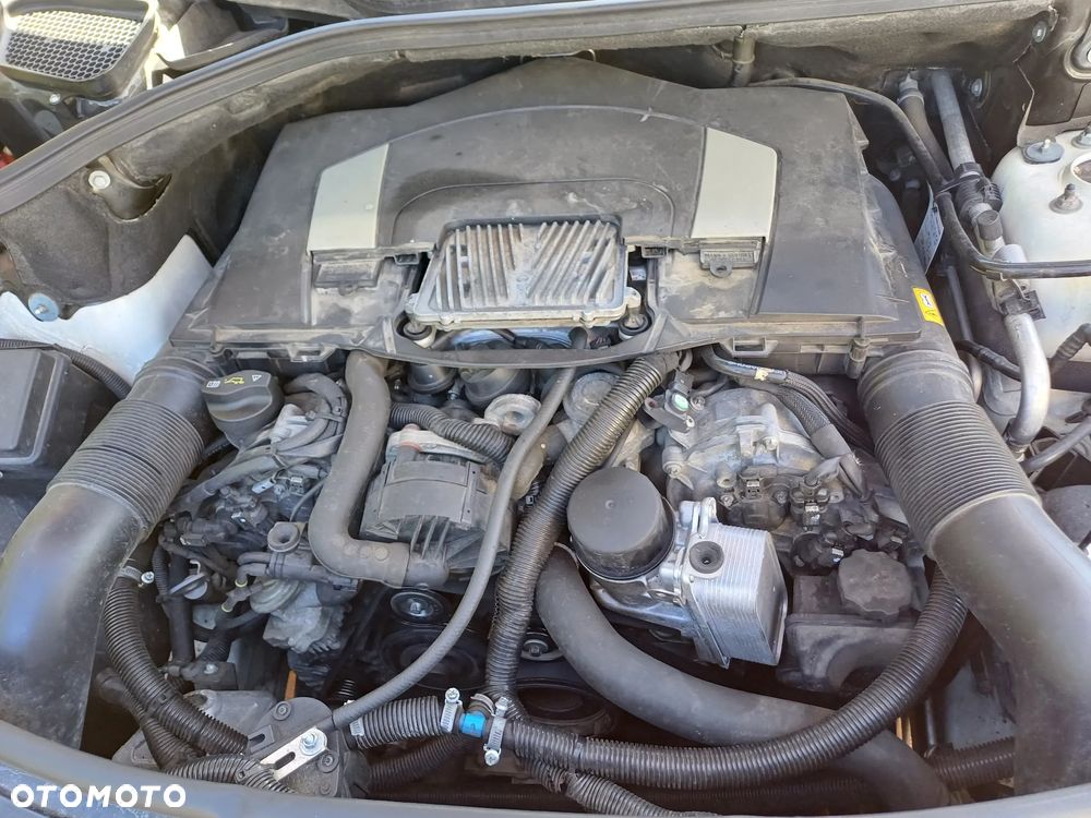 Mercedes-Benz ML 350 4Matic 7G-TRONIC Grand Edition - 34