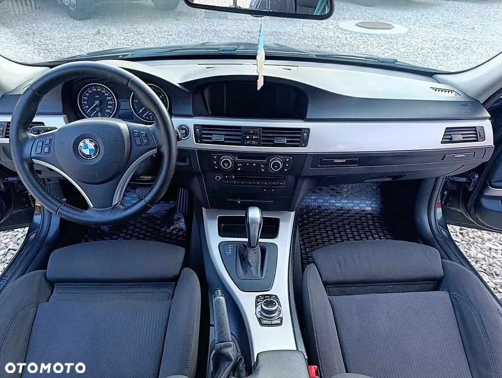 BMW Seria 3 325d DPF Edition Exclusive - 19