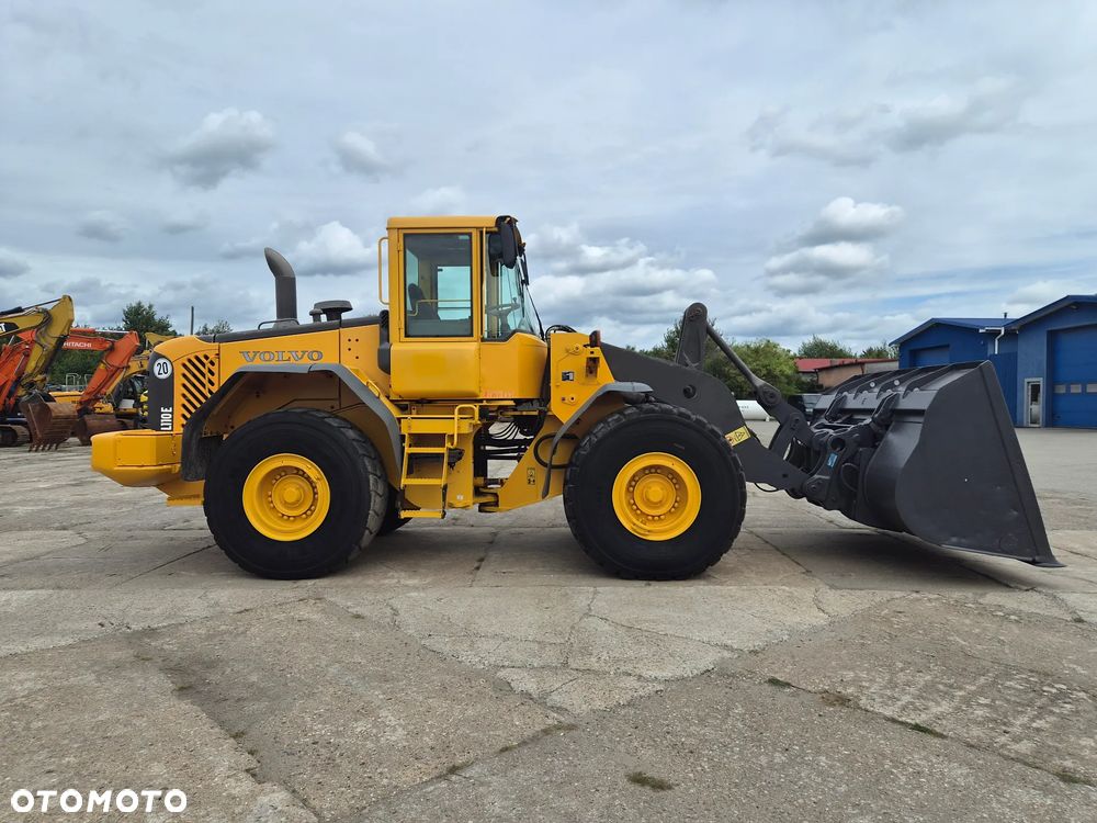 Volvo L 110 E spr z Niemiec tylko 6815 mtg !!! - 11