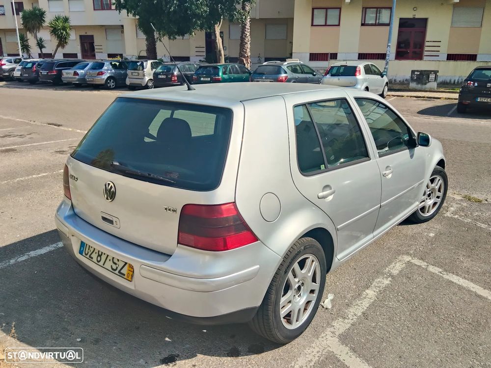VW Golf 1.9 TDi Highline - 3