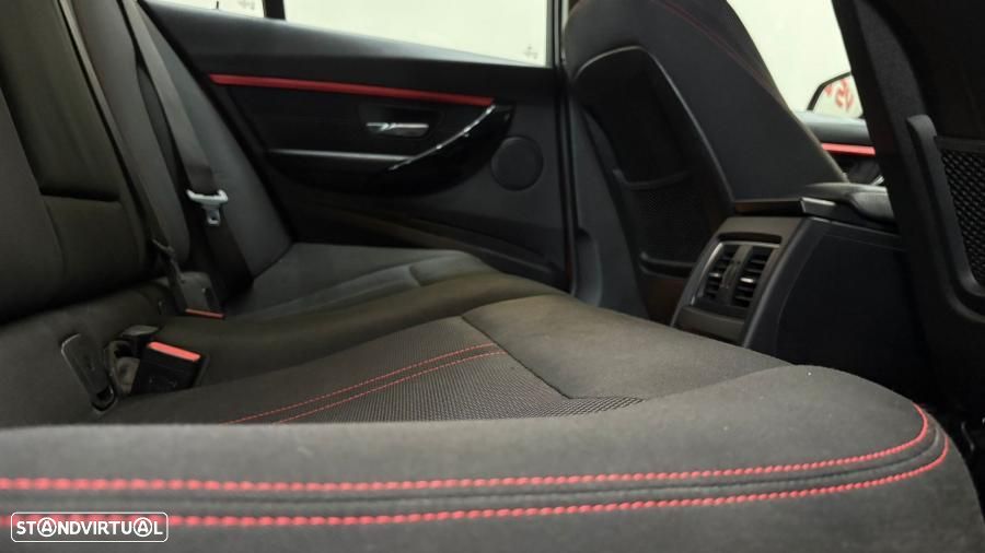 BMW 320 d Touring Sport Line - 27