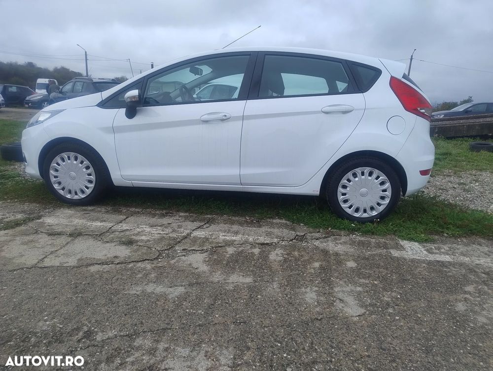 Ford Fiesta - 8
