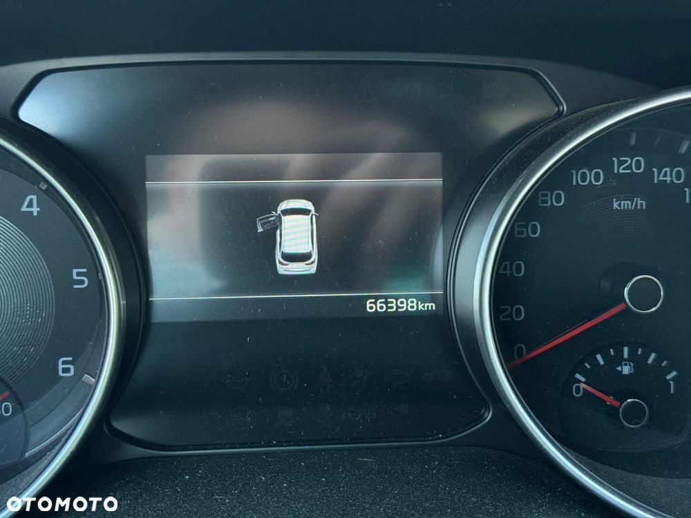 Kia Ceed 1.6 CRDi (48V Mild-Hybrid) DCT7 Vision - 20