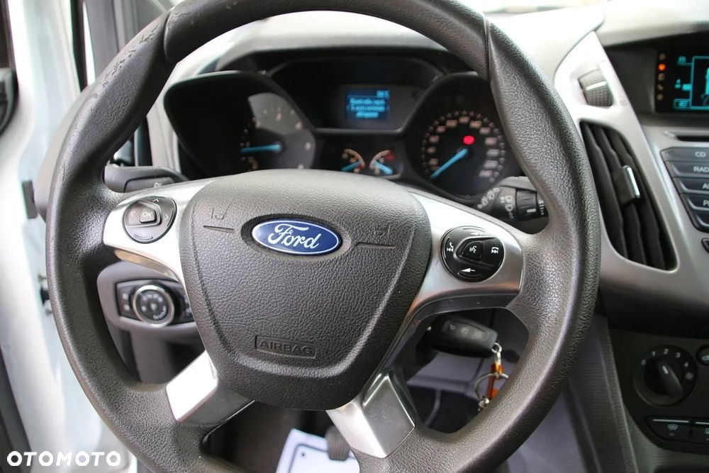 Ford Tourneo Connect Grand - 14