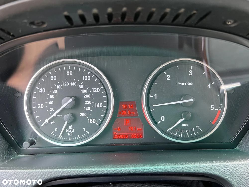 BMW X5 xDrive35d - 11