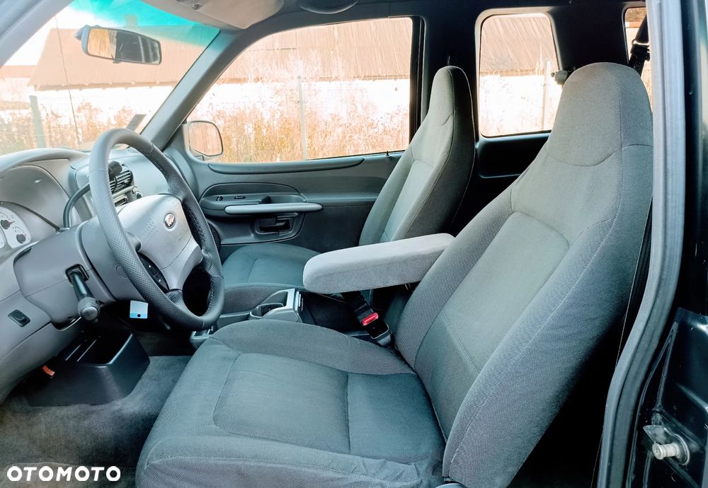 Ford Explorer - 7