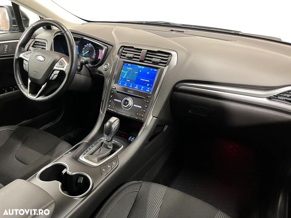 Ford Mondeo 2.0 HEV Titanium - 9