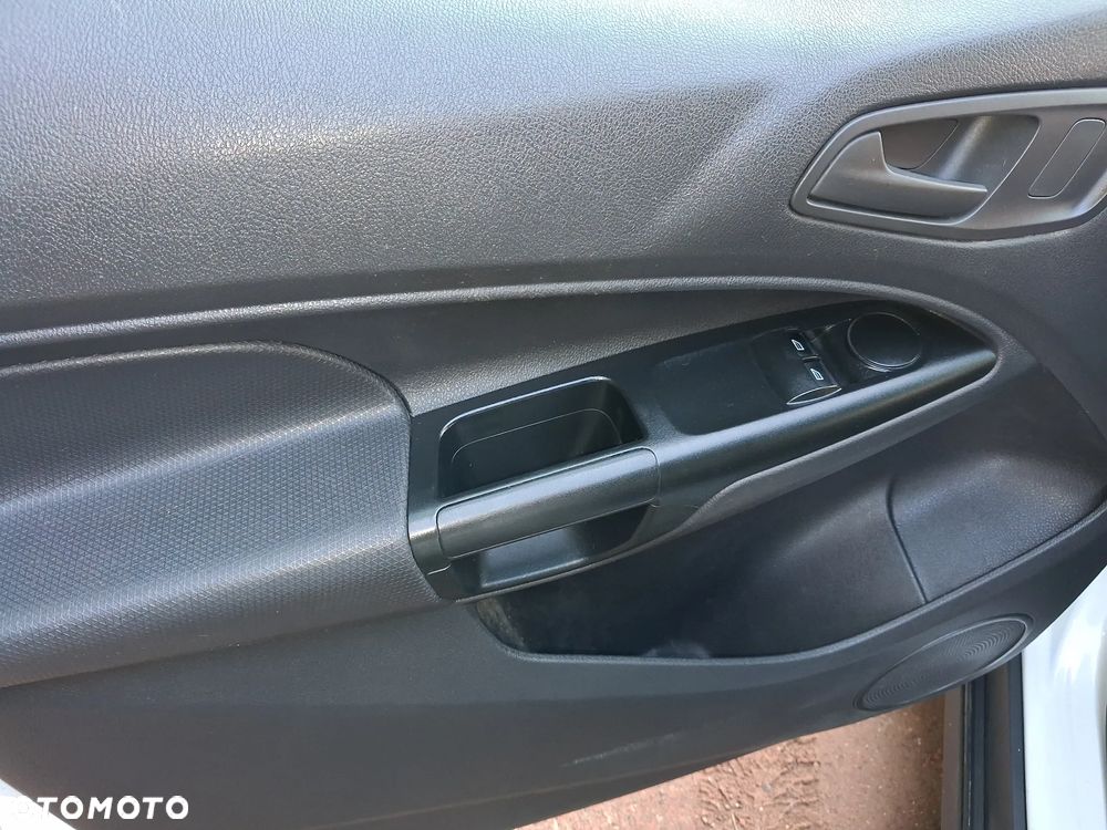 Ford Transit Connect - 7