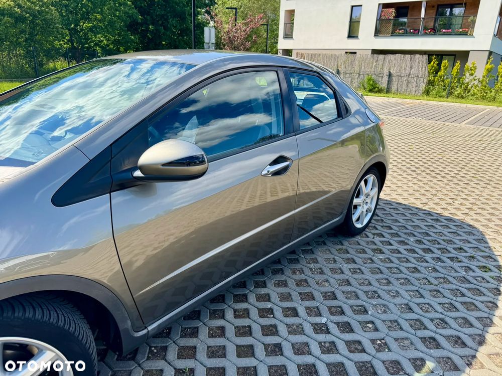 Honda Civic 1.8i-VTEC Sport - 8
