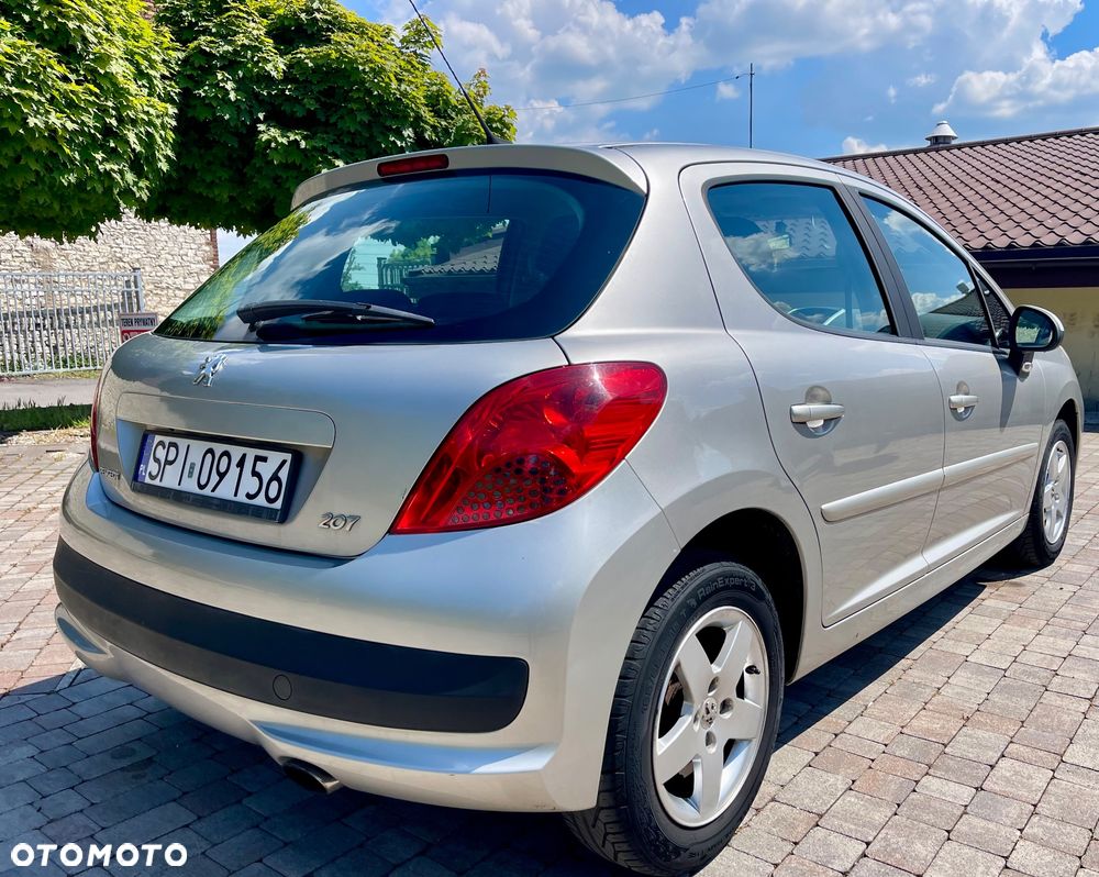 Peugeot 207 1.4 16V Trendy - 4
