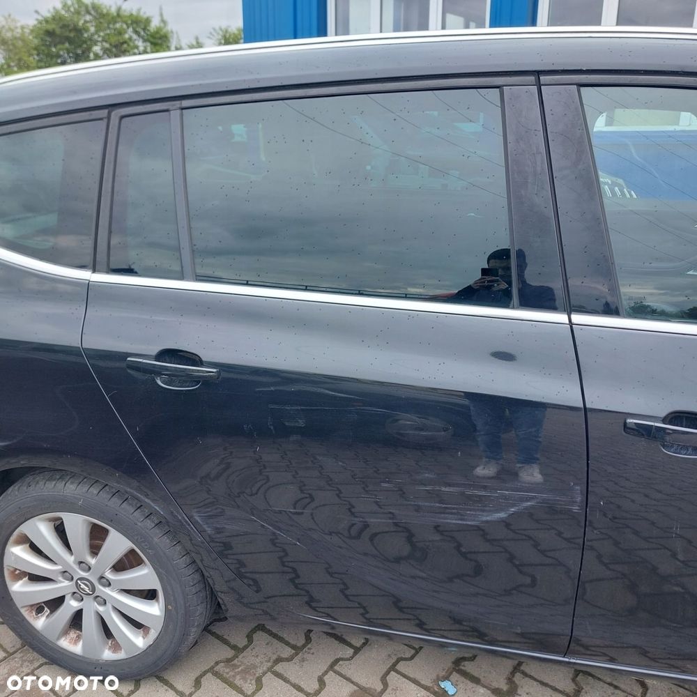 OEPL ZAFIRA C III 2014 drzwi prawy tył bez osprzętu - 1