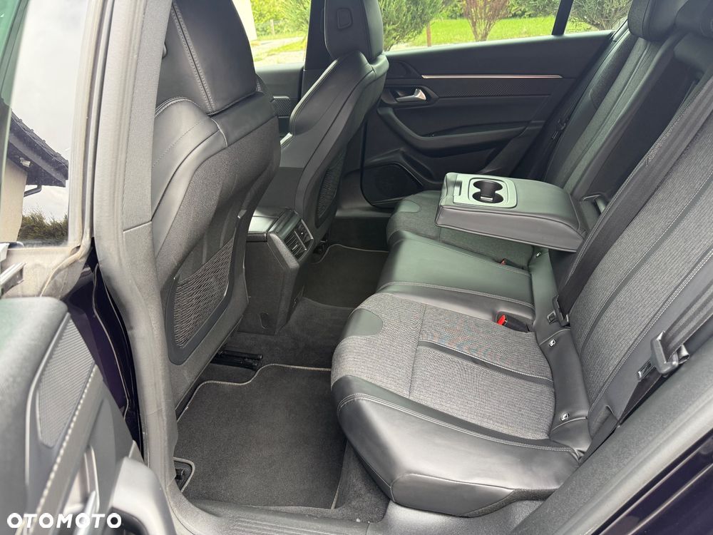Peugeot 508 BlueHDi 130 EAT8 Allure Pack - 27