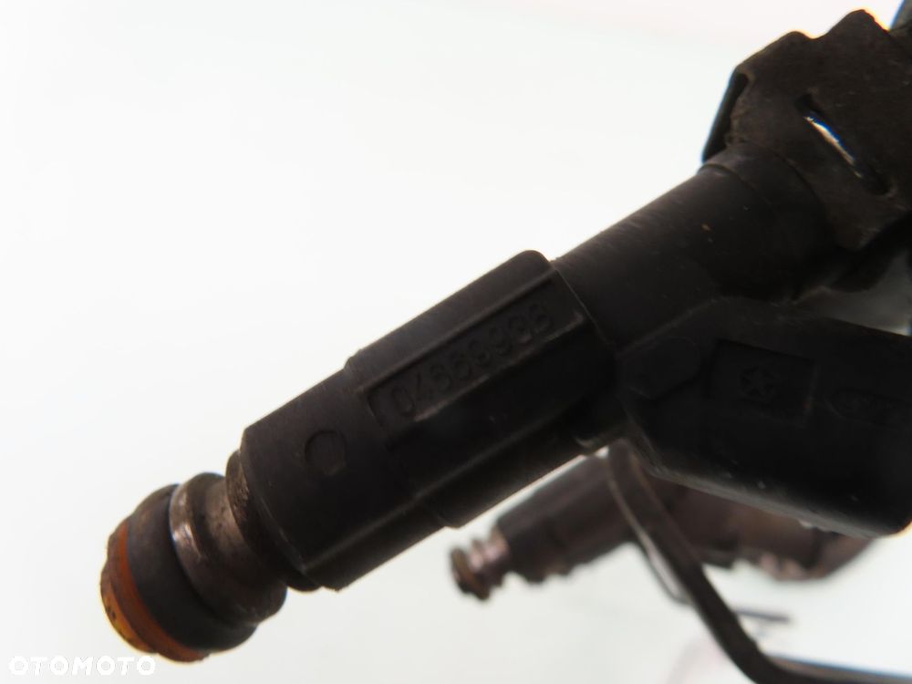 LISTWA WTRYSKOWA CHRYSLER  VOYAGER III 2.0 0280155784 04669938 - 3