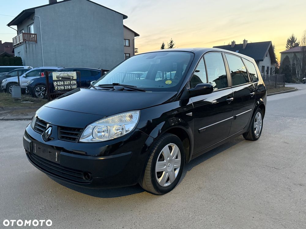 Renault Grand Scenic - 1