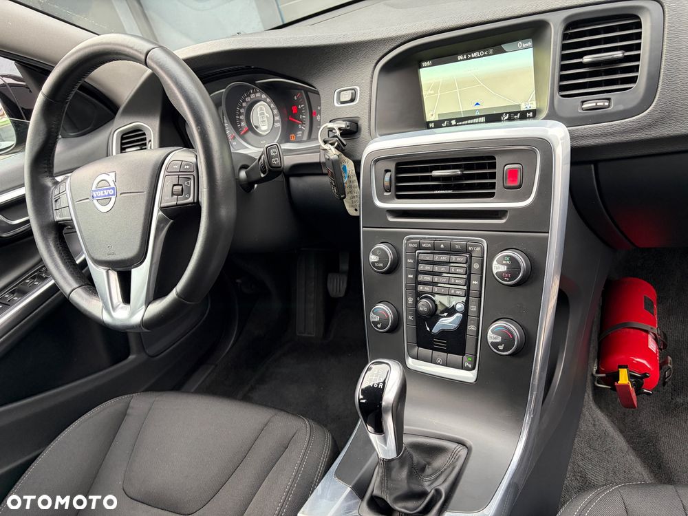 Volvo V60 Cross Country D3 Momentum - 5