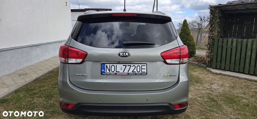 Kia Carens - 3
