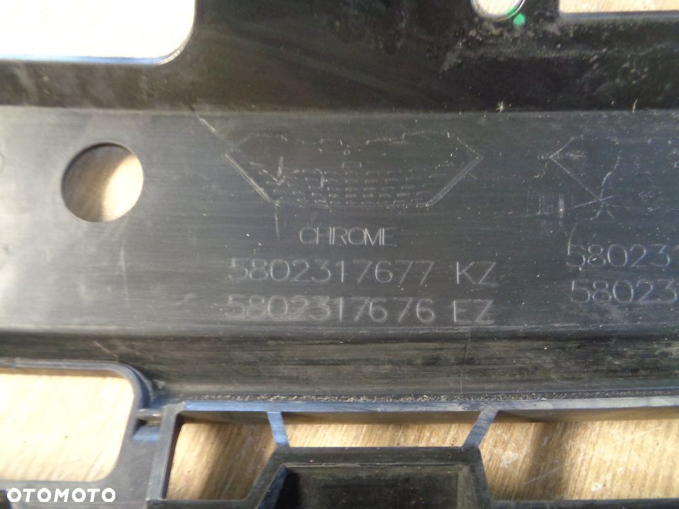 IVECO DAILY GRILL - 3