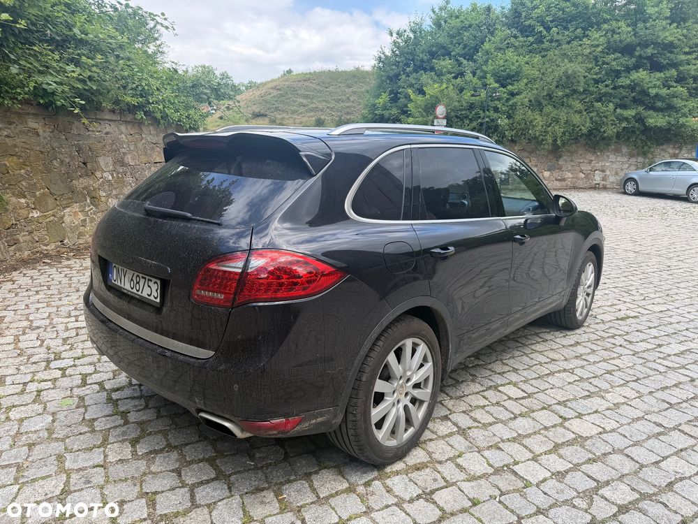 Porsche Cayenne - 8