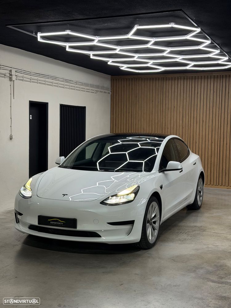 Tesla Model 3 Standard Range Plus RWD - 3