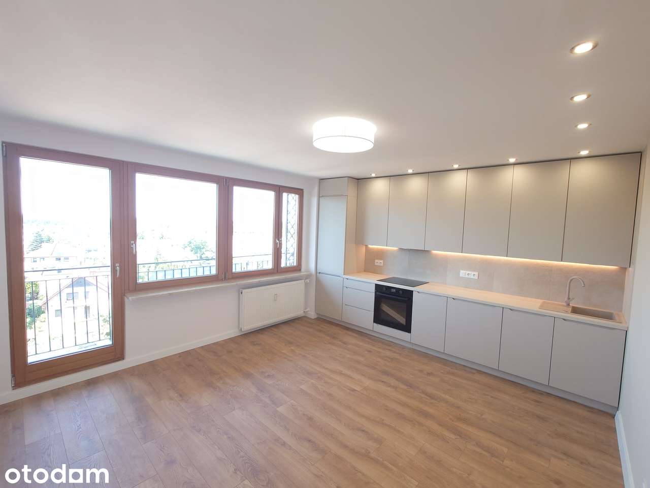 Po Gen. Remoncie / 4 pokoje / Barwinek 22 / Balkon / Piękny Widok