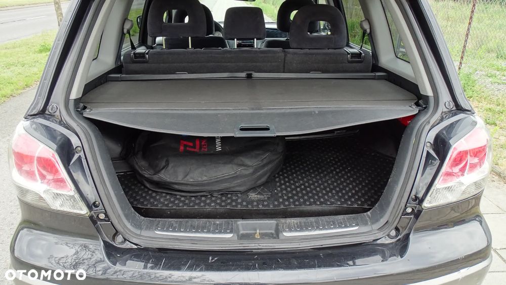 Mitsubishi Outlander 2.0 Sport 4WD - 17
