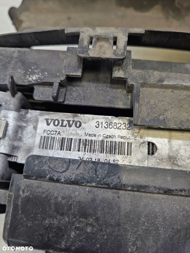 pas przedni chłodnice volvo v90 ii 0460810240 28141907 2.0l - 4