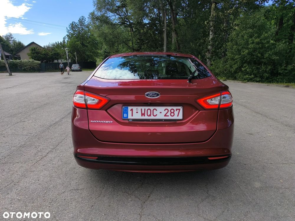 Ford Mondeo 2.0 TDCi STart-Stopp Titanium - 4
