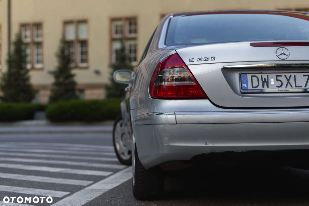 Mercedes-Benz Klasa E 220 CDI Automatik Elegance - 36