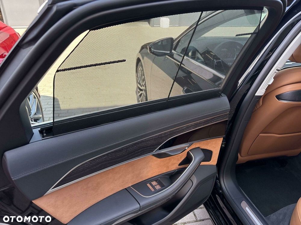 Audi A8 - 29