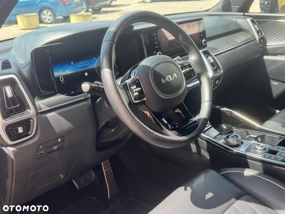 Kia Sorento - 12