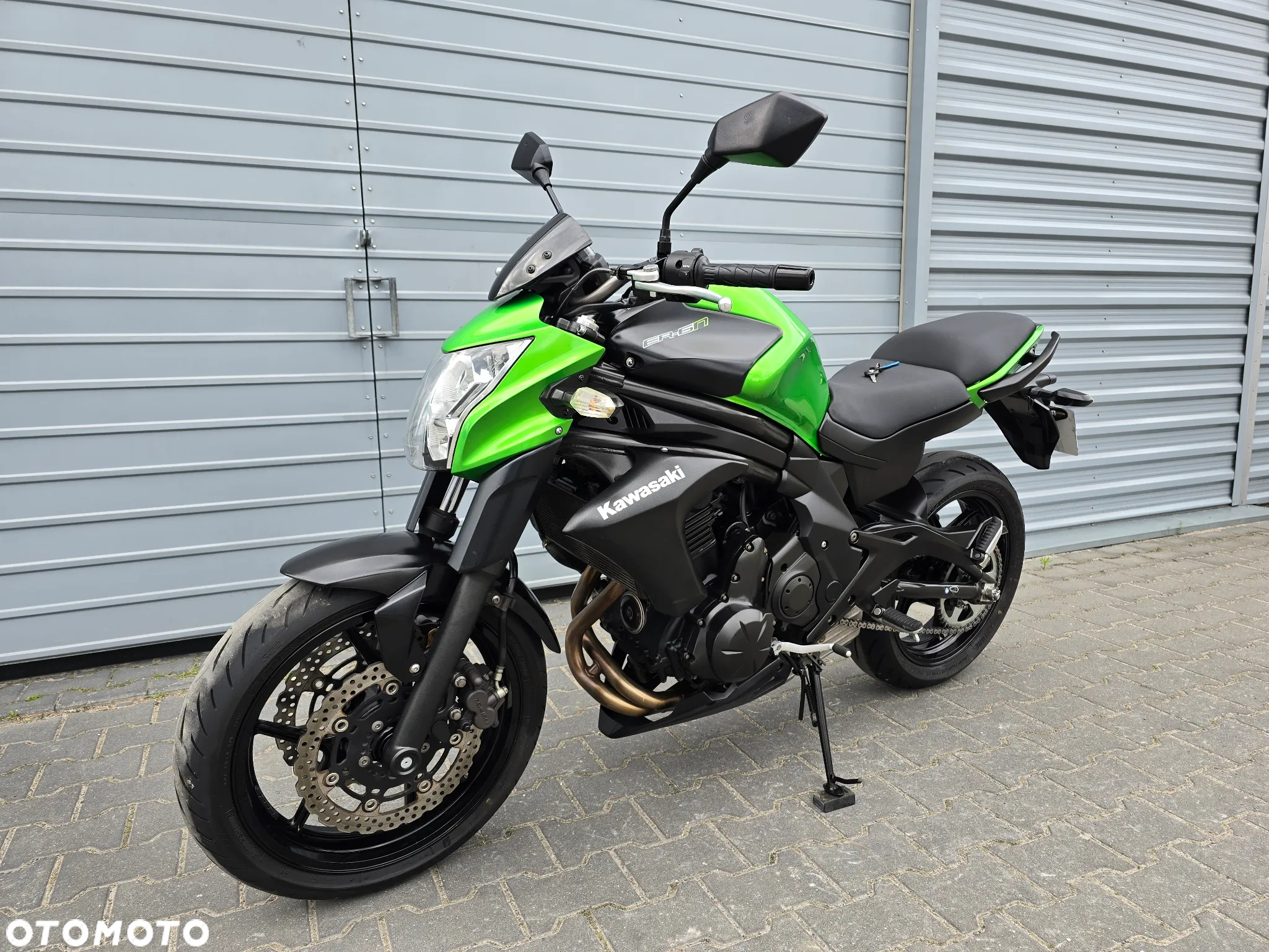 Kawasaki ER - 10
