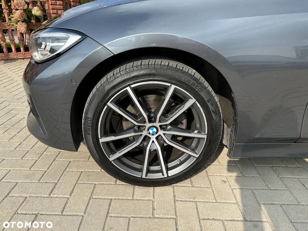 BMW Seria 3 - 32