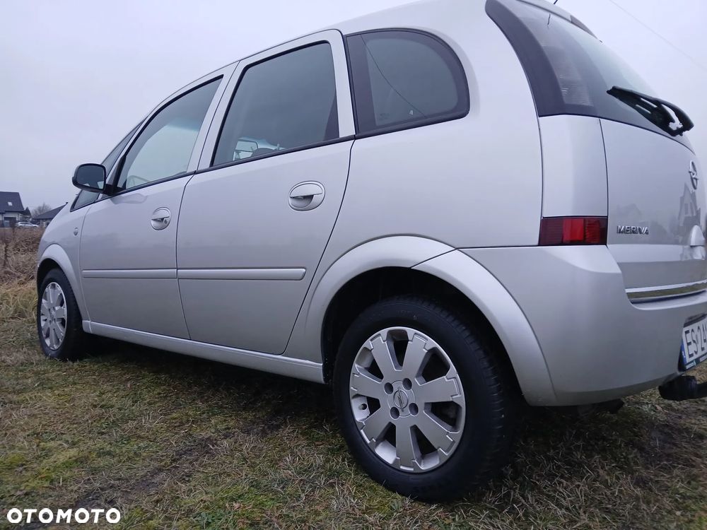 Opel Meriva 1.6 16V Cosmo - 13