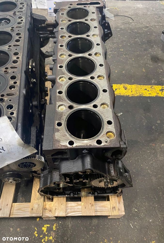 GOŁY BLOK MAN D2066 EURO 5 EURO 4 – 400KM LF40 - 2