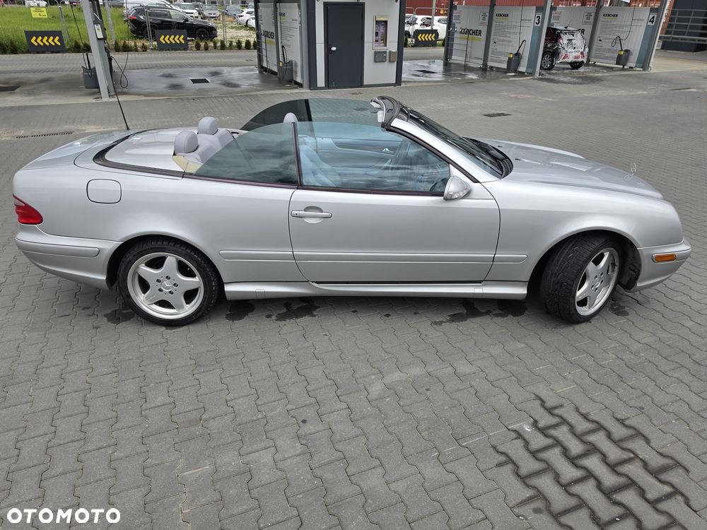 Mercedes-Benz CLK - 15