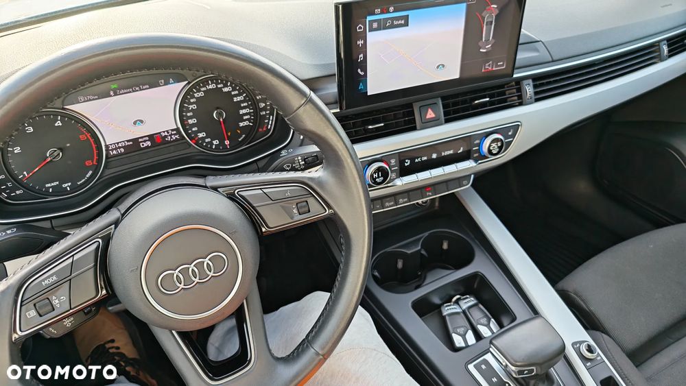 Audi A4 Avant 40 TDI quattro S tronic advanced - 5