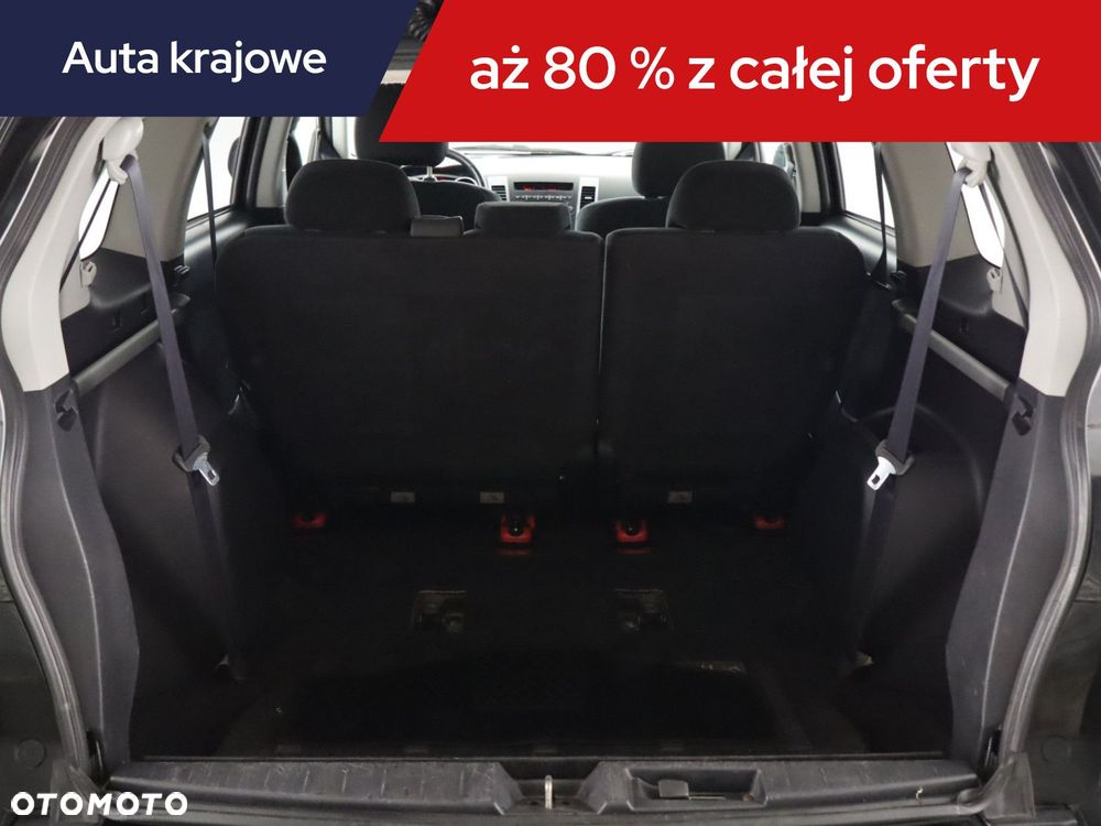 Mitsubishi Outlander - 16