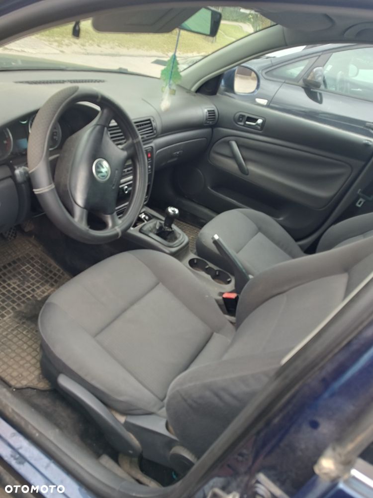 Volkswagen Passat - 7