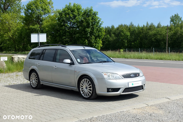 Ford Mondeo 3.0 V6 ST 220