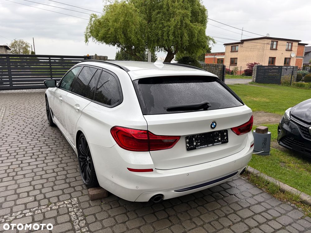 BMW Seria 5 525d Luxury Line - 11