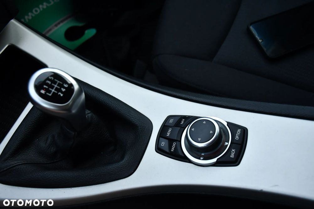 BMW Seria 3 318d - 31