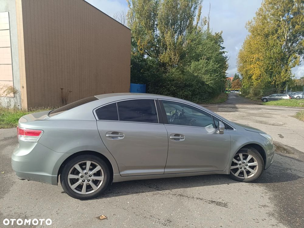 Toyota Avensis 2.0 Prestige MS - 2