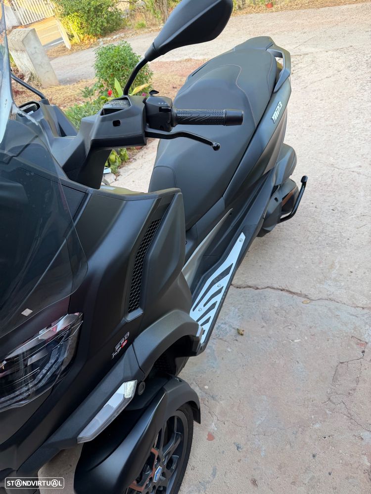 Piaggio MP3 - 2