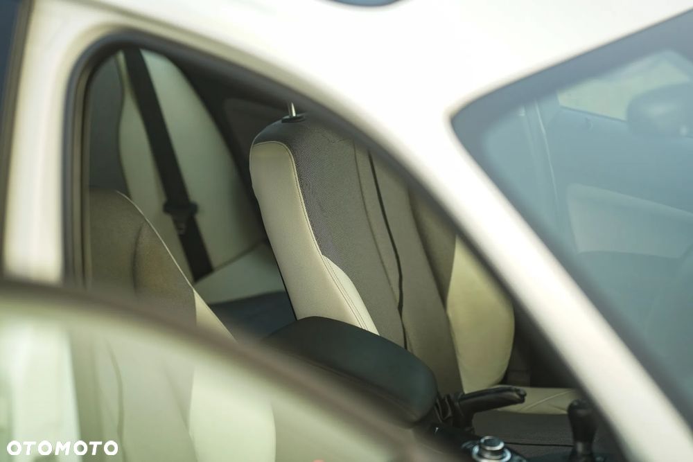 BMW Seria 1 120d Urban Line - 18